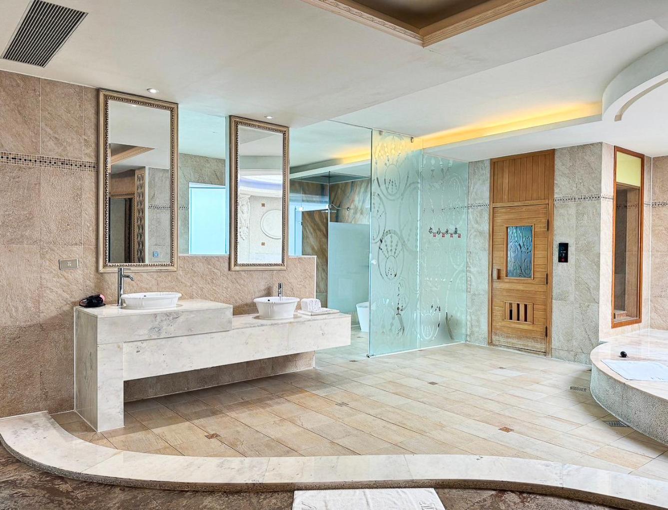 All-Ur Boutique Motel -Chia Yi Branch Цзяи Экстерьер фото