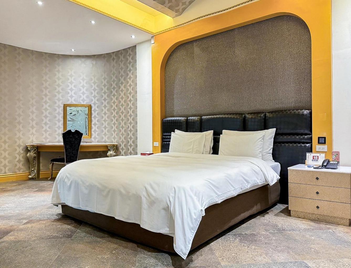 All-Ur Boutique Motel -Chia Yi Branch Цзяи Экстерьер фото
