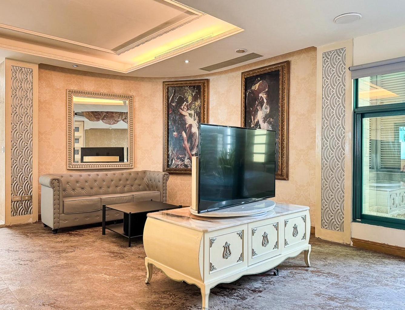 All-Ur Boutique Motel -Chia Yi Branch Цзяи Экстерьер фото